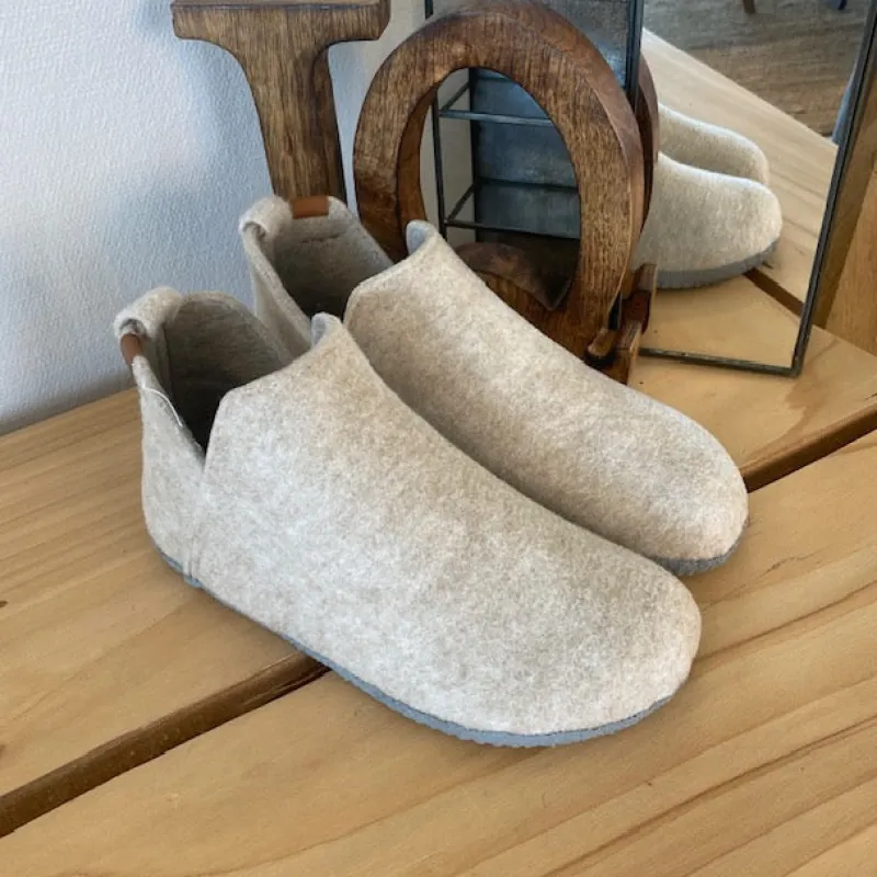 Whistler Hjemmesko|Knyster - Hallux Valgus*Beige filtet hjemmesko med højt skaft