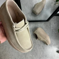 Sygeplejebutikken Sko På Tilbud*Beige ruskindssko med gængesål og svangstøtte