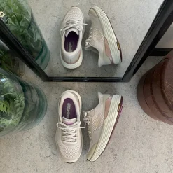 Skechers Benlængdeforskel|Knyster - Hallux Valgus*Beige slip-in med MaxChusion bund