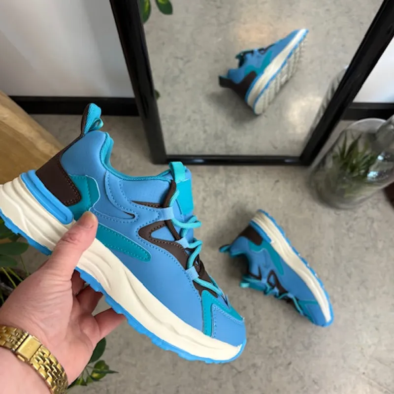 Sygeplejebutikken Sko På Tilbud*Blå letvægtssko med stødabsorbering og flotte detaljer