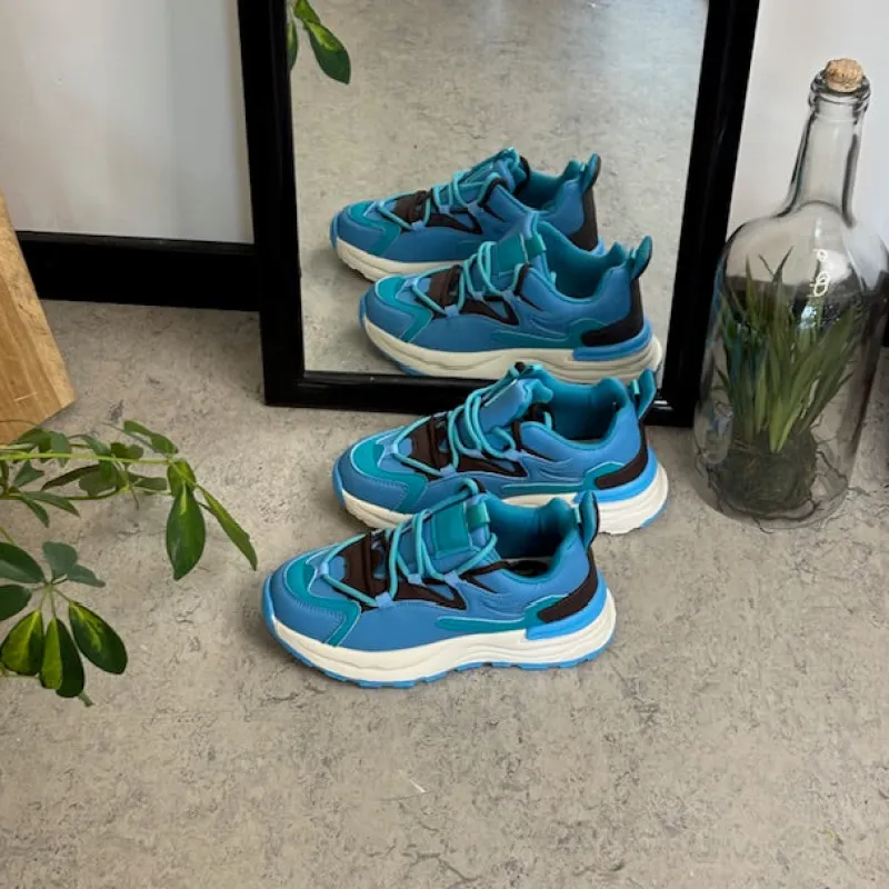 Sygeplejebutikken Sko På Tilbud*Blå letvægtssko med stødabsorbering og flotte detaljer