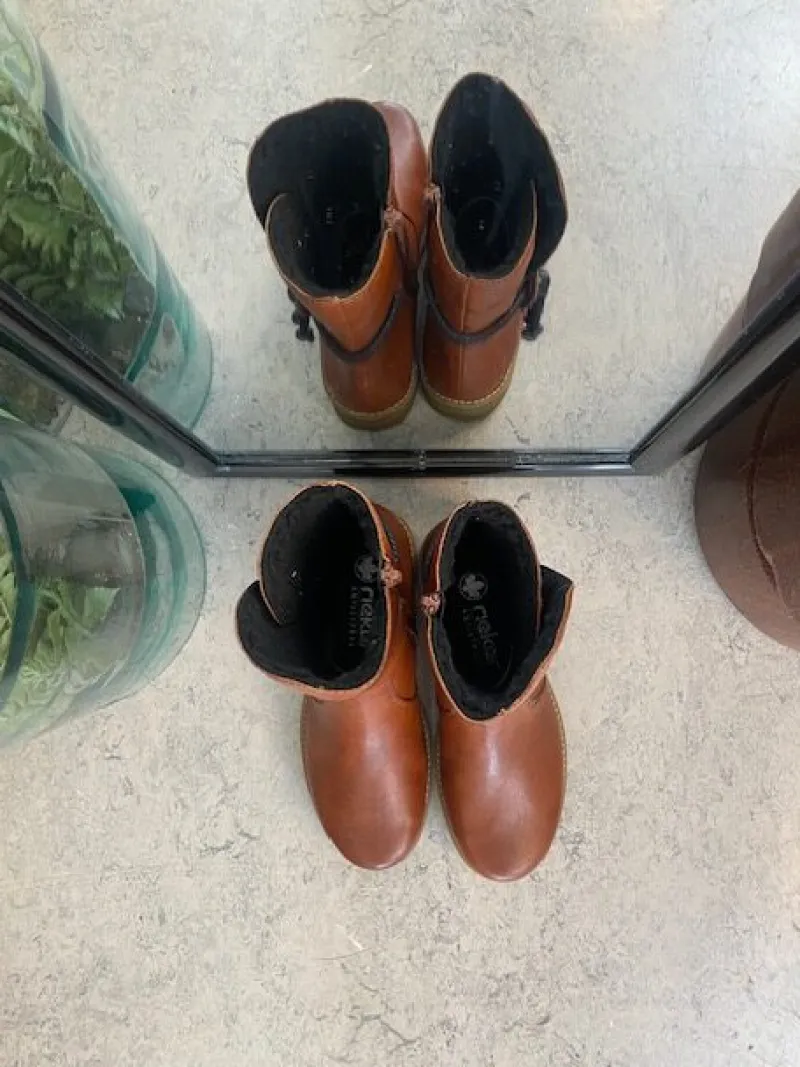 Rieker Vinterstøvler Damer|Overgangssko*Brun vinterstøvle med foer og lynlås