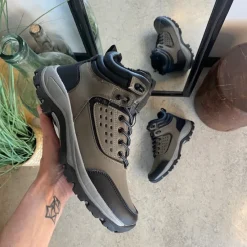 Sygeplejebutikken Herresko Og Sandaler|Herresko Og Sandaler*Brun vandafvisende herreankelstøvle med varmt for, robust TPR-sål og lynlås i siden