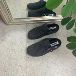 Sygeplejebutikken Sko På Tilbud*Filtsko slip on i mørkgrå