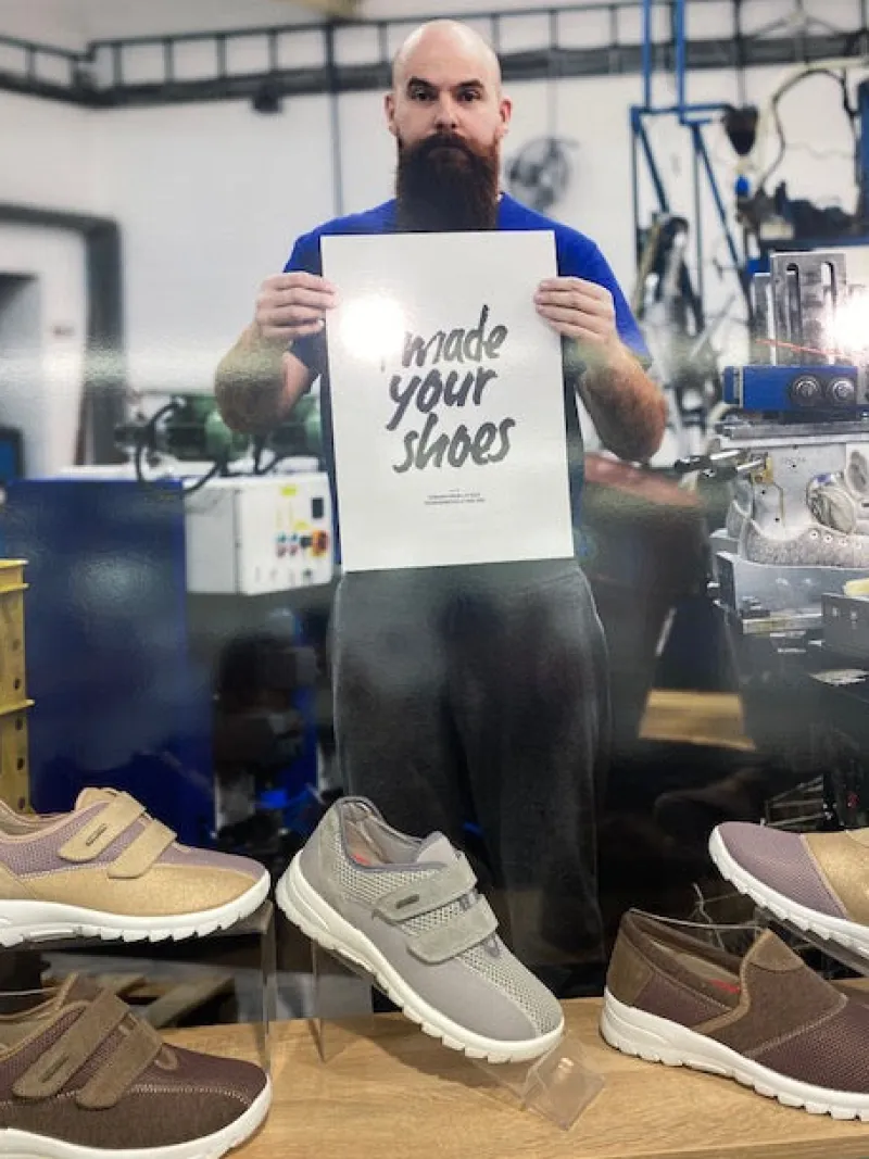 OrtoMed sko Sko På Tilbud*Fleksibel sko med skridhæmmende såler