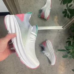 Sygeplejebutikken Knyster - Hallux Valgus|Sommersko Dame*Grå/hvid åndbar slip on sko med stødabsorbering