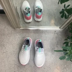 Sygeplejebutikken Knyster - Hallux Valgus|Sommersko Dame*Grå/hvid åndbar slip on sko med stødabsorbering