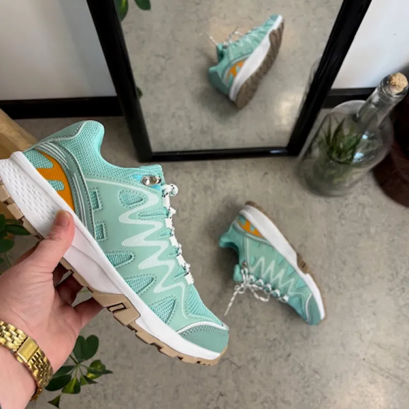 Sygeplejebutikken Sko På Tilbud*Grøn sko med åndbar overdel og flotte detaljer