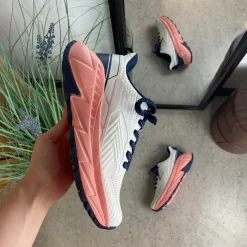 Sygeplejebutikken Kondi Sko|Stødabsorberende Sko*Hvid komfortsko med stødabsorberende sål