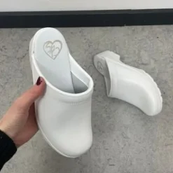 Sygeplejebutikken Hvide Træsko|Billige Træsko*Hvid skind træsko i god kvalitet