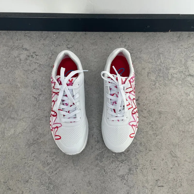 Skechers Leddegigt|Hælsporer*Hvid sko fra med flotte detaljer