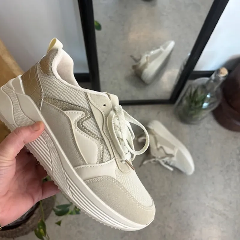 Sygeplejebutikken Sko På Tilbud*Hvid sommersko med sølv effekter