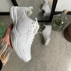 Sygeplejebutikken Sommersko Dame|Hvide Sneakers Dame*Hvide kondisko med svangstøtte