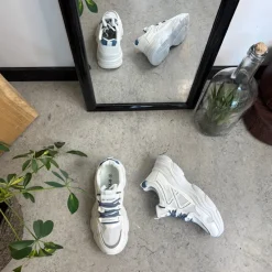 Sygeplejebutikken Sko På Tilbud*Hvide sportssko med ekstra hælstøddæmpning