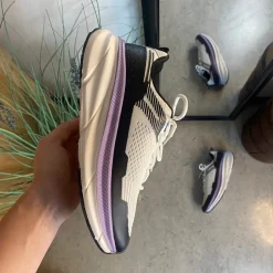 Sygeplejebutikken Knyster - Hallux Valgus|Sommersko Dame*Hvide, stødabsorberende sko i åndbart mesh.