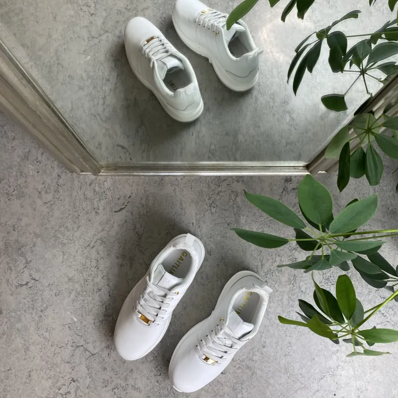 GaitLine Leddegigt|Hælsporer*Klassisk hvid læder sko fra