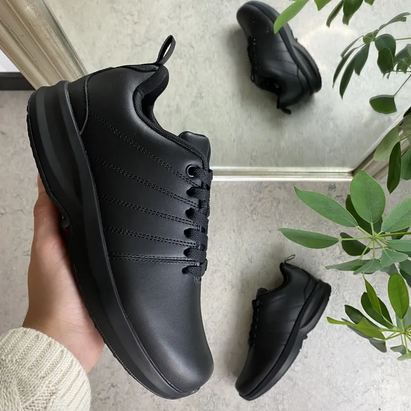 GaitLine Leddegigt|Hælsporer*Klassisk sort læder sko fra