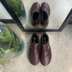 Rieker Kort Støvle Dame|Vinterstøvler Damer*Kort bordeuxfarvet støvle fra med flotte detaljer