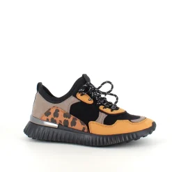 Sygeplejebutikken Slip On Sko*Moderne sko med flotte detaljer og gummisål