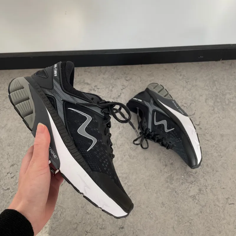 MBT Hælsporer|Hammertå*MTR sko i sort fra