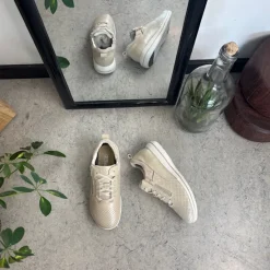 Green Comfort Leddegigt|Hælsporer*Åndbar beige sneakers fra
