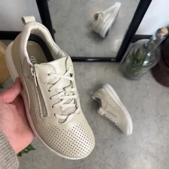 Green Comfort Leddegigt|Hælsporer*Åndbar beige sneakers fra