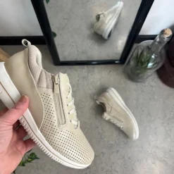 Green Comfort Leddegigt|Hælsporer*Åndbar beige sneakers fra