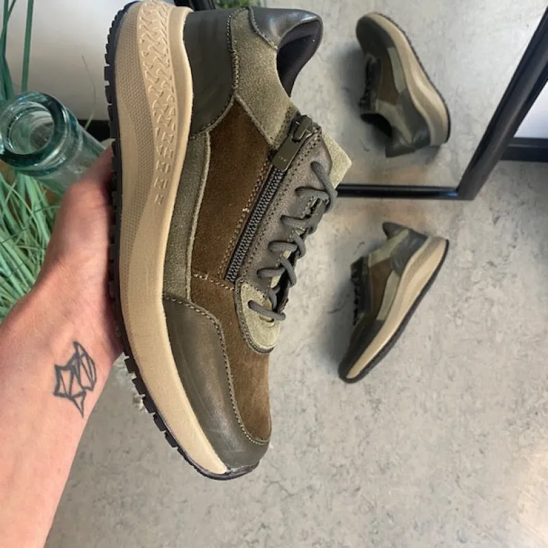 Green Comfort Leddegigt|Hælsporer*Olivengrøn sko med dobbelt lukning