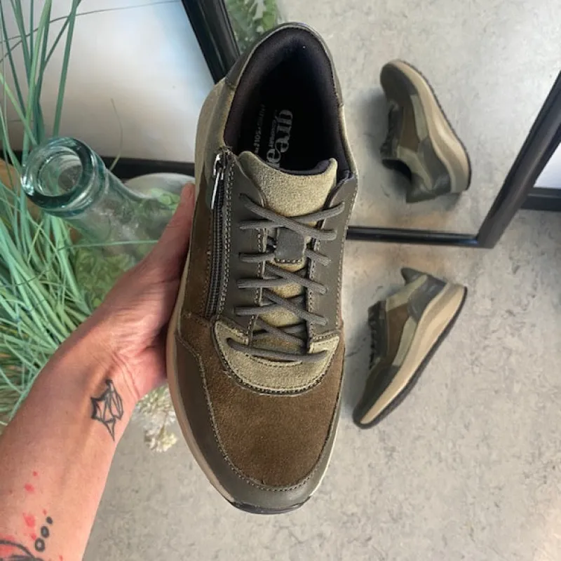 Green Comfort Leddegigt|Hælsporer*Olivengrøn sko med dobbelt lukning