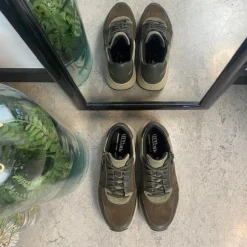 Green Comfort Leddegigt|Hælsporer*Olivengrøn sko med dobbelt lukning