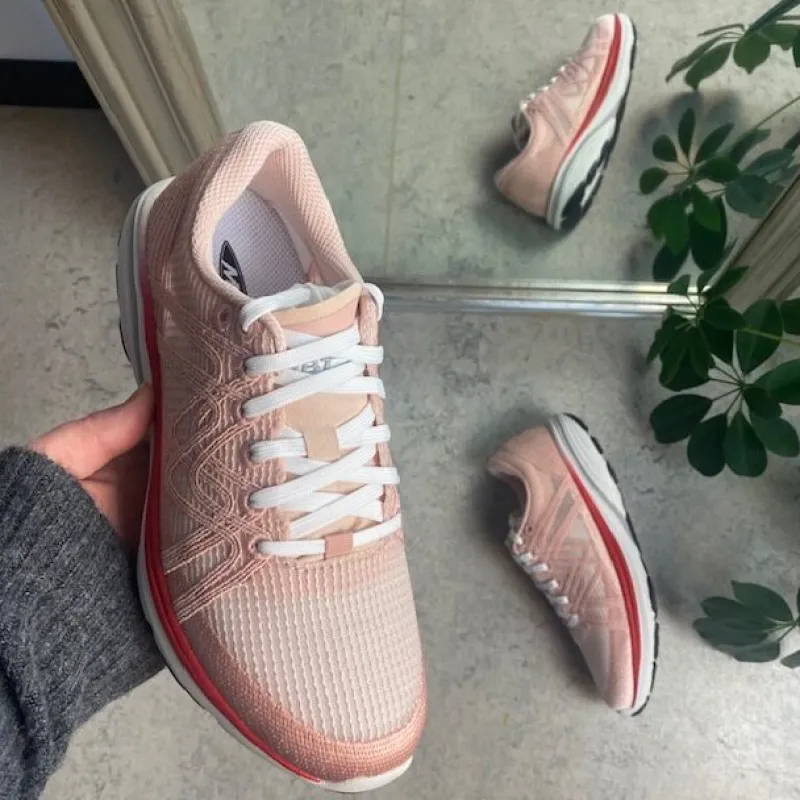 MBT Gængesål|Gængesål*Rosa letvægts sko fra