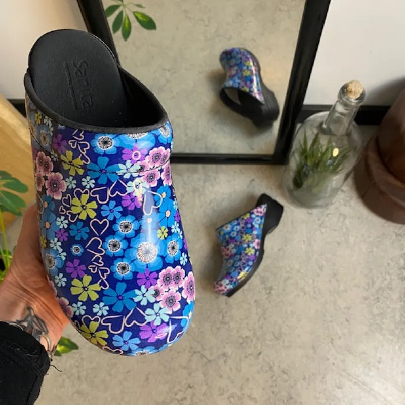 Sanita Clogs|Træsko Dame Modeller*tøffel-træsko med blå og lilla blomster