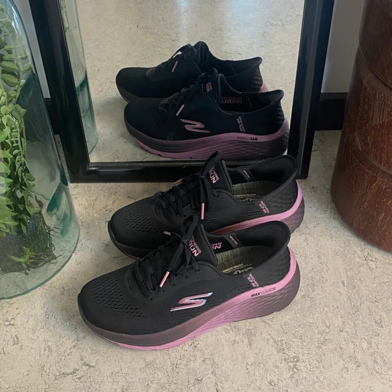 Skechers Benlængdeforskel|Knyster - Hallux Valgus*slip-ins med Max Cushion sål