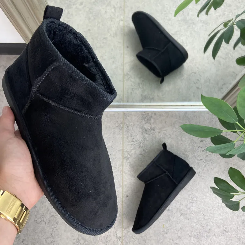 Sygeplejebutikken Sko På Tilbud*Sort bamsestøvle med blødt foer og kort skaft