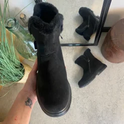 Sygeplejebutikken Kort Støvle Dame|Vinterstøvler Damer*Sort damestøvle med varmt for og lynlås