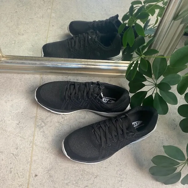 MBT Leddegigt|Hælsporer*Sort letvægts sko fra