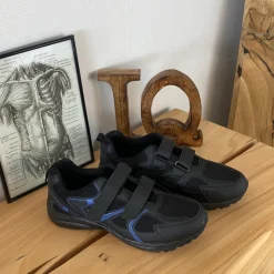 Sygeplejebutikken Sko Til Ældre|Sko Med Velcro*Sort letvægtssko med velcroremme og stødabsorberende sål