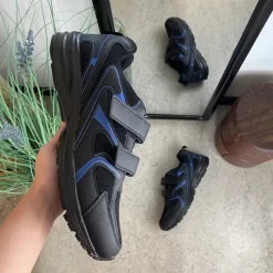 Sygeplejebutikken Sko Til Ældre|Sko Med Velcro*Sort letvægtssko med velcroremme og stødabsorberende sål