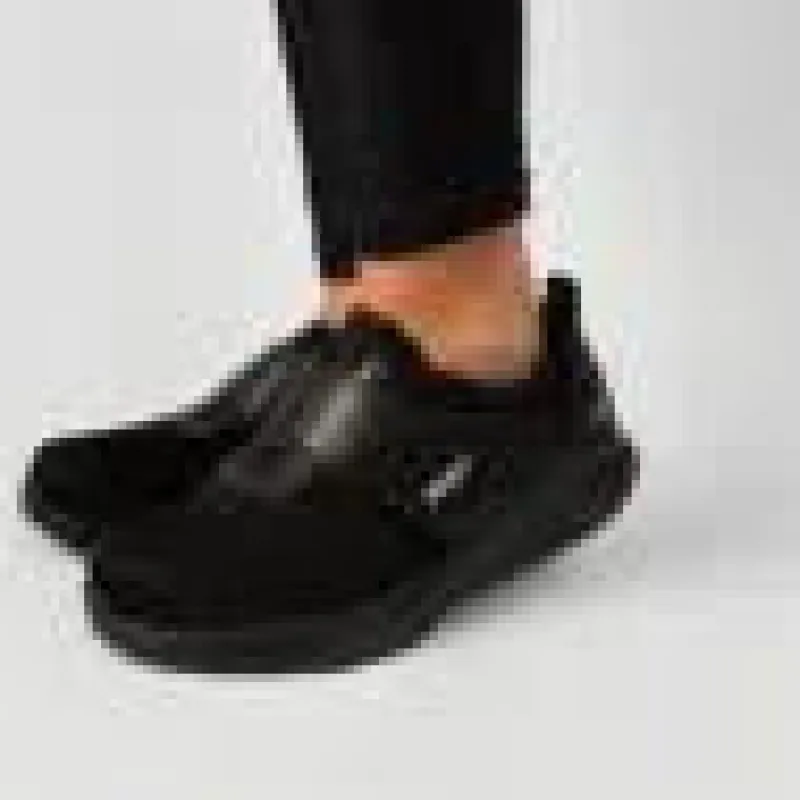 MBT Gængesål|Gængesål*Sort letvægts damesko med velcro