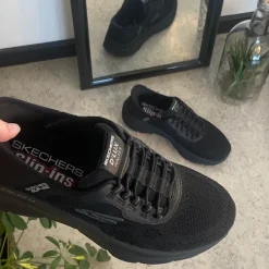 Skechers Knyster - Hallux Valgus|Leddegigt*Sort Slip-Ins med overdel i stretch