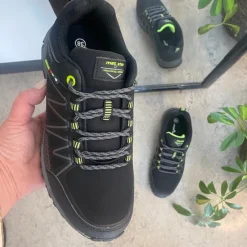 Sygeplejebutikken Sko På Tilbud*Sort sko med overdel i eftergiveligt softshell med limegrønne detaljer