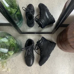 Sygeplejebutikken Overgangssko*Sort støvle med stødabsorberende sål