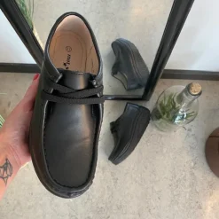 Sygeplejebutikken Leddegigt|Hælsporer*Sorte skindsko med gængesål og svangstøtte