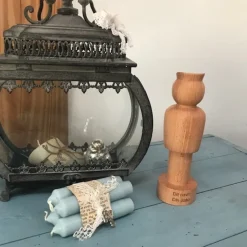 Sygeplejebutikken Gravering|Gaver Til Sundhedspersonalet*Sundhedspersonale i bøgetræ kort kittel med gravering