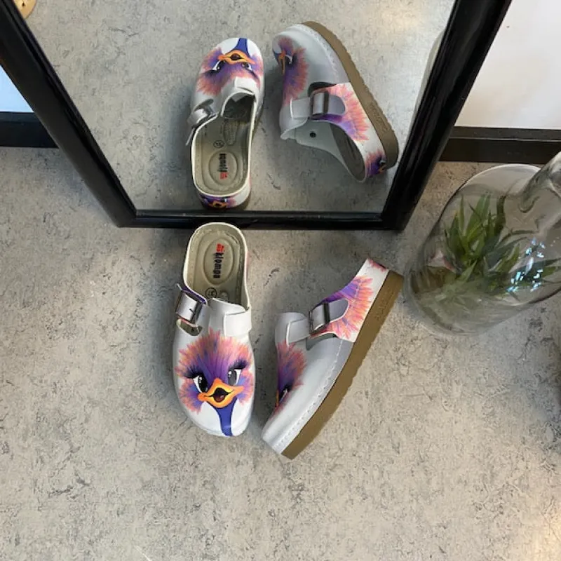 Sygeplejebutikken Clogs|Træsko Dame Modeller*Træsko med print af en glad struds