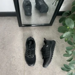 Green Comfort Overgangssko|Sko Til Brede Fødder Og Høj Vrist*Vandtæt dame vandresko i sort fra